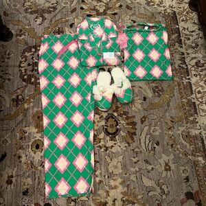 Victoria Secret Green and Pink Pajama Set -matching tote & slippers